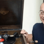 蓄音機を聴いてみよう。